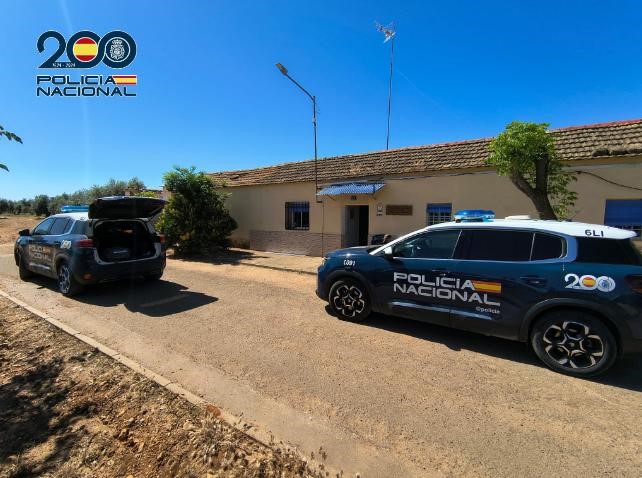 Golpe a una gran plantación de marihuana en El Sotillo: 512 plantas ocultas en una vivienda aislada 1 marihuanasotillo 2
