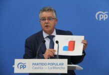 Moreno denuncia que Page ha dejado sin invertir 659 millones de euros desde 2015 en sanidad mientras las listas de espera siguen creciendo en Castilla-La Mancha Moreno denuncia que Page ha dejado sin invertir 659 millones de euros desde 2015 en sanidad mientras las listas de espera siguen creciendo en Castilla-La Mancha