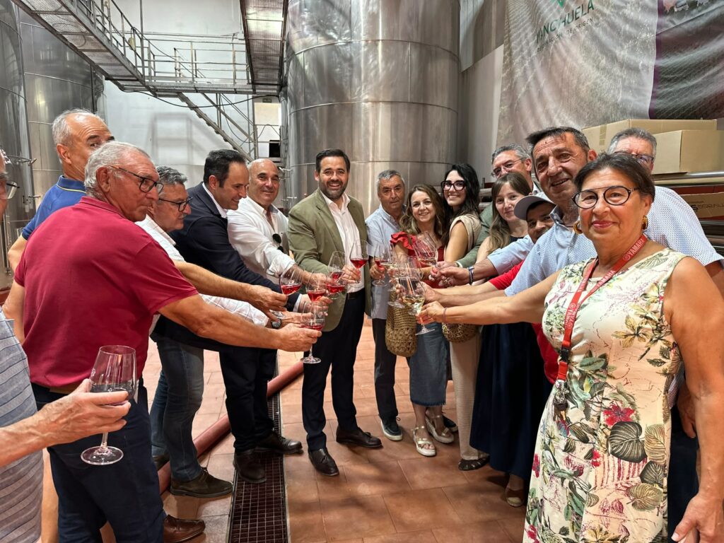 Núñez anuncia el programa de rentabilidad del vino “más ambicioso de la historia” para impulsar el sector vitivinícola de Castilla-La Mancha al frente de la Junta 2 nunez rentabilidad vino 3