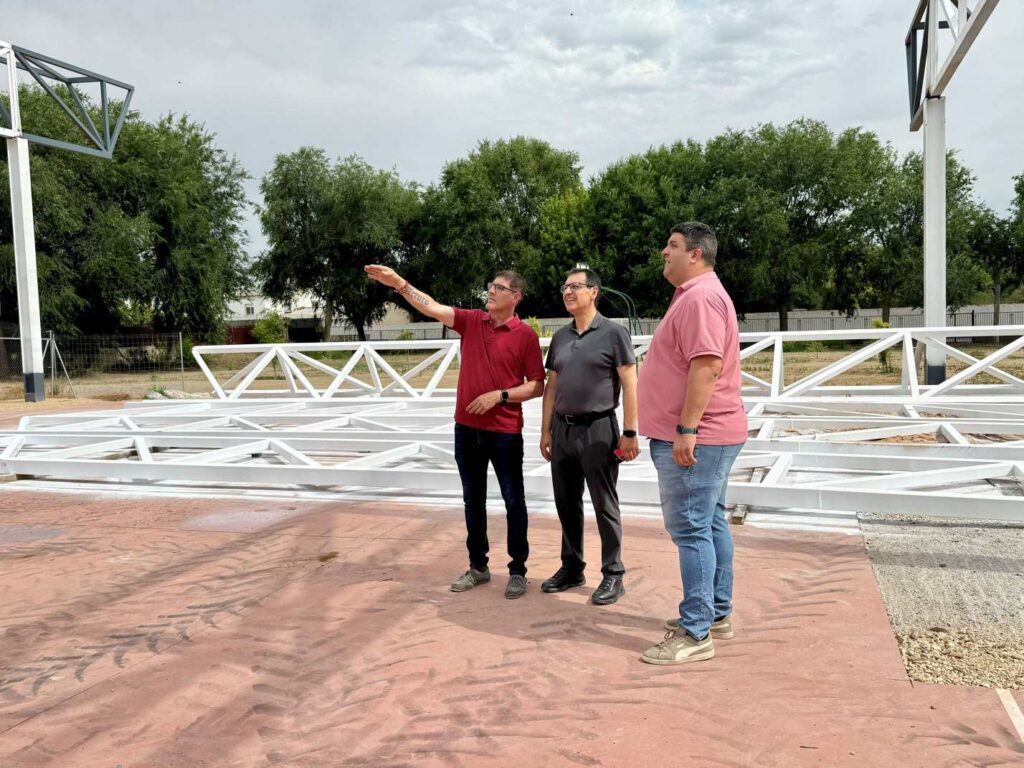 Avanzan en Villacañas las obras de la cubierta de la pista polideportiva del CEIP Santa Bárbara 2 obras ceip santa barbara 5
