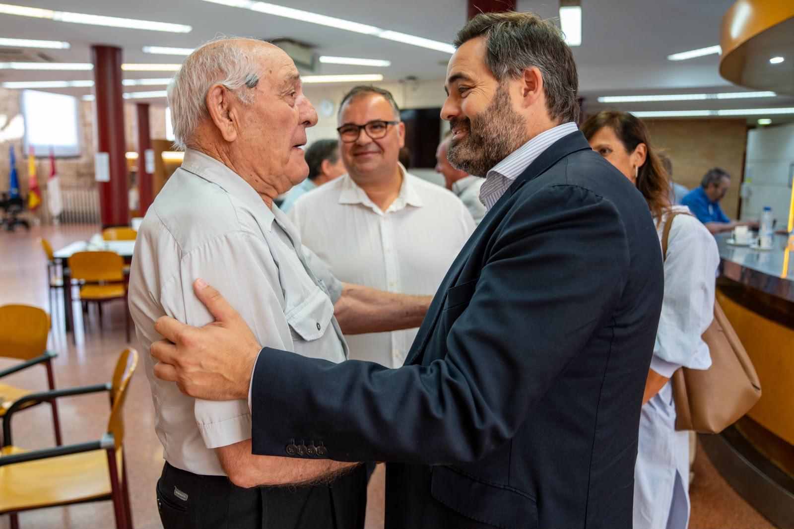 Núñez propone un gran Pacto por los Mayores de Castilla-La Mancha y espera que Page “abandone el sectarismo” y vote a favor este jueves
