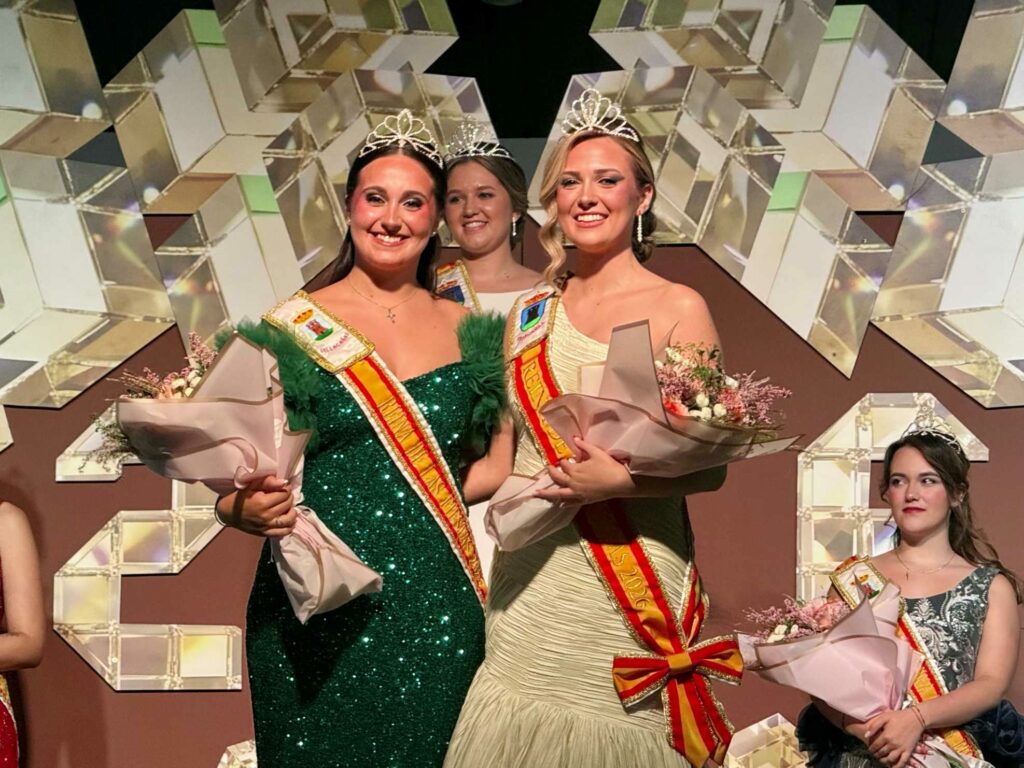 Irene Perea Villamayor, Desirée Gómez Clemente y Amalia Campet Hurtado, coronadas Reinas de la Feria y Fiestas 2026 3 reinasferiavillacanas 5