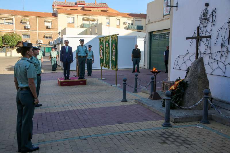 Sabrido anima a la Guardia Civil a seguir trabajando "desde la honradez, lealtad y legalidad” y recuerda a las víctimas del terrorismo 3 sabridoguardiacivil