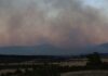 El incendio de La Mierla continúa activo mientras prosigue el amplio operativo de extinción El incendio de La Mierla continúa activo mientras prosigue el amplio operativo de extinción
