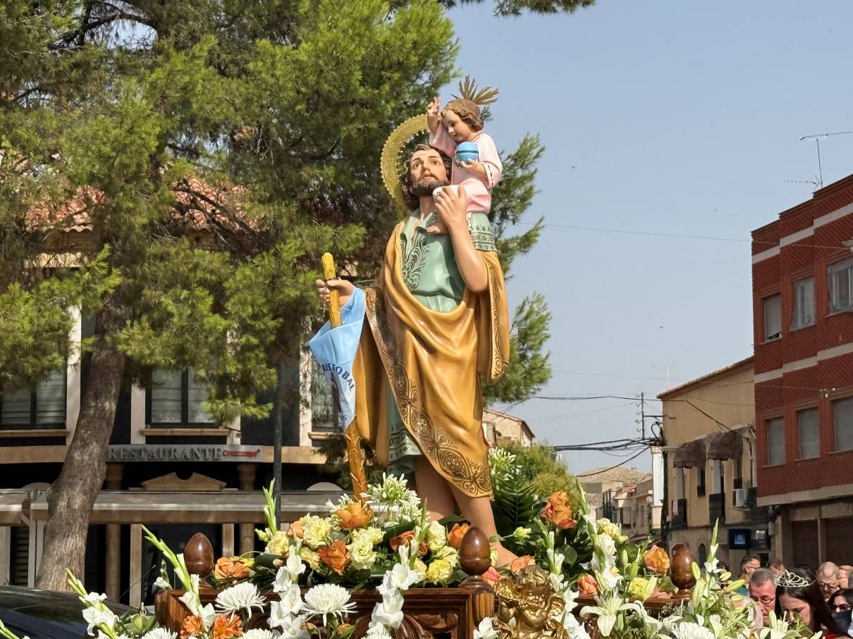 La festividad de San Cristóbal en Villacañas concluye con una destacada participación de vecinos y conductores