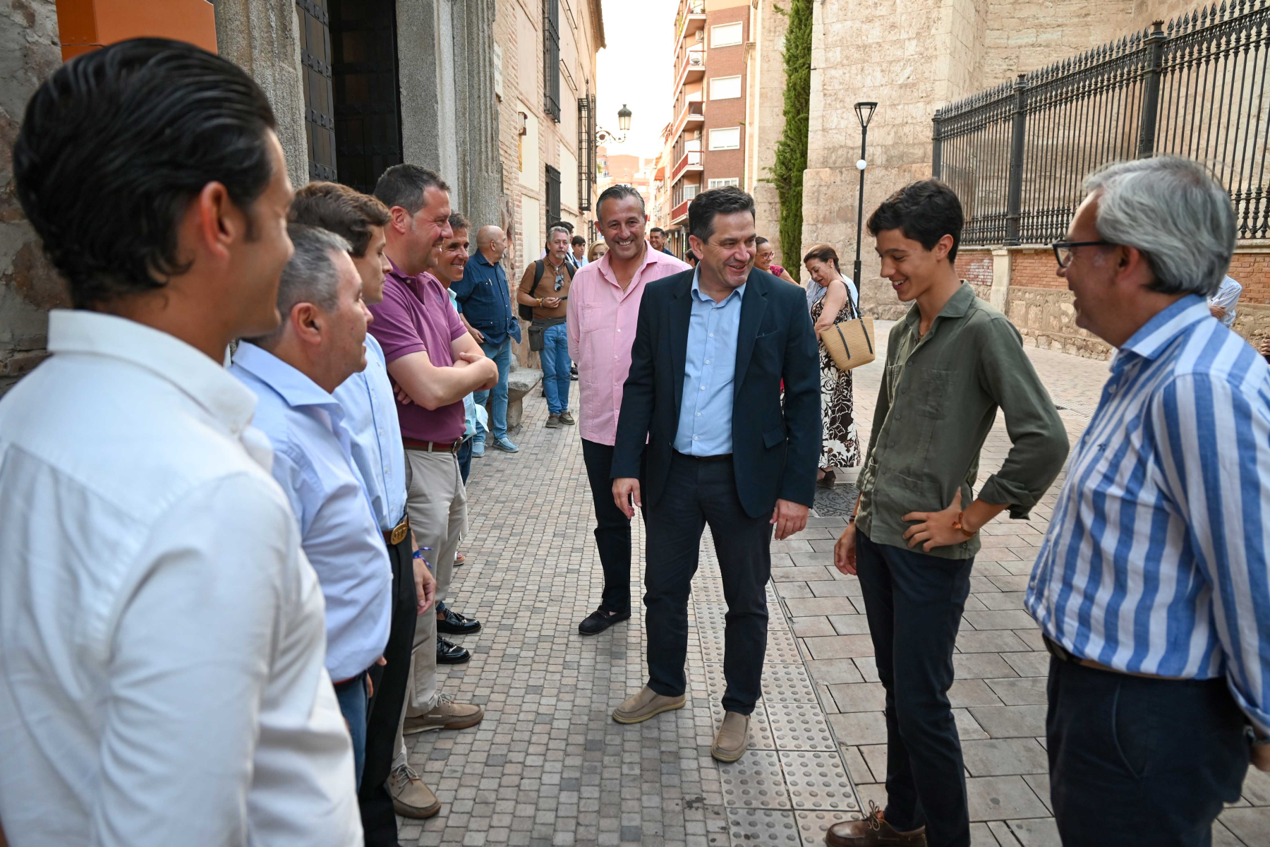 Valverde anuncia otros 700.000 euros y eleva a 1,1 millones el apoyo de la Diputación a los ayuntamientos de la provincia que organizan festejos taurinos y encierros 6 Valverde anuncia otros 700.000 euros y eleva a 1,1 millones el apoyo de la Diputación a los ayuntamientos de la provincia que organizan festejos taurinos y encierros