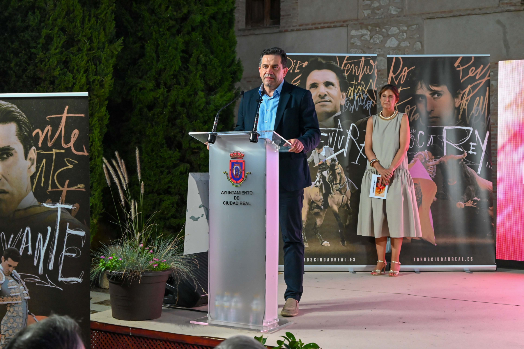 Valverde anuncia otros 700.000 euros y eleva a 1,1 millones el apoyo de la Diputación a los ayuntamientos de la provincia que organizan festejos taurinos y encierros 1 Valverde anuncia otros 700.000 euros y eleva a 1,1 millones el apoyo de la Diputación a los ayuntamientos de la provincia que organizan festejos taurinos y encierros