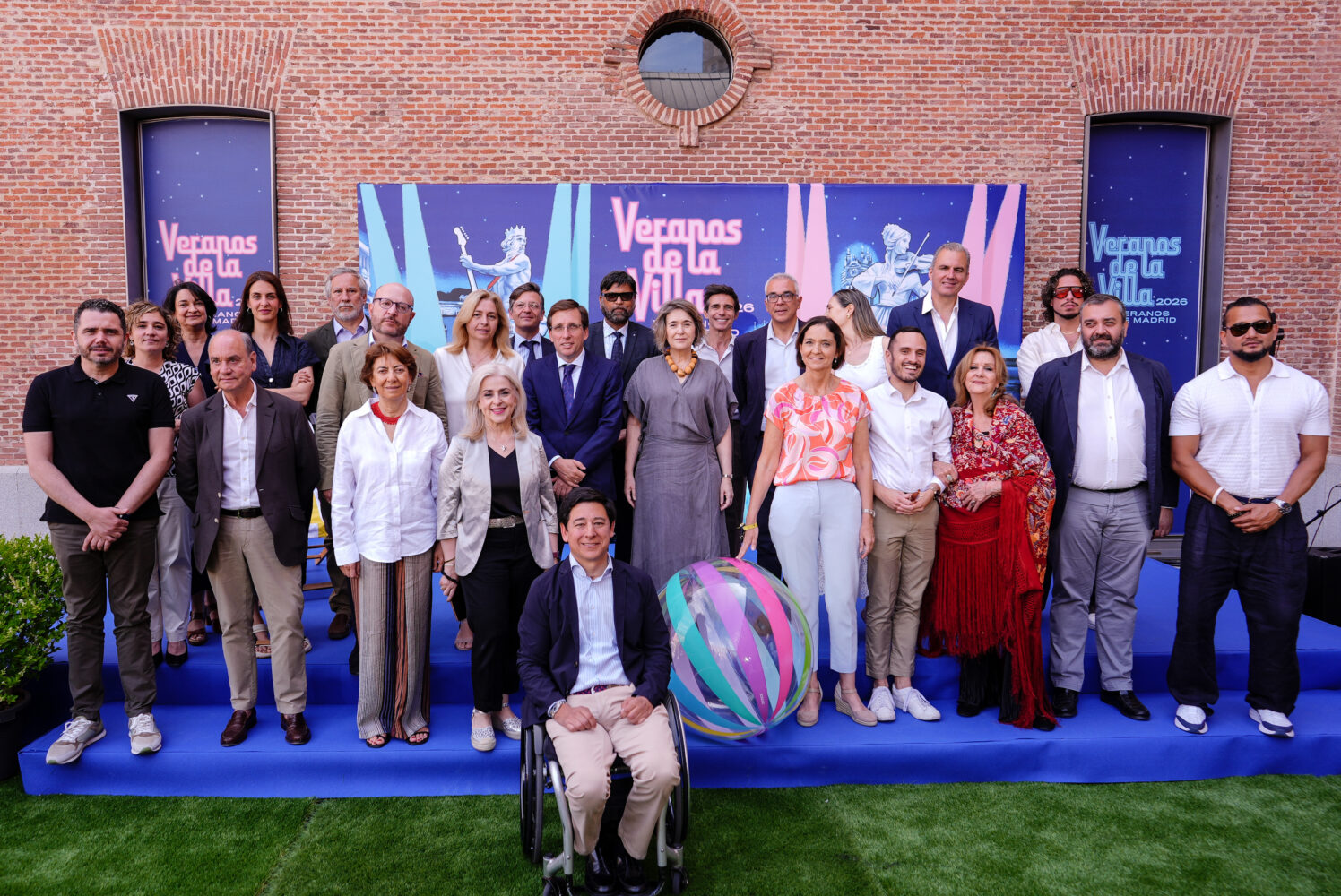 La 42ª edición de Veranos de la Villa arranca con un homenaje a la canción del verano