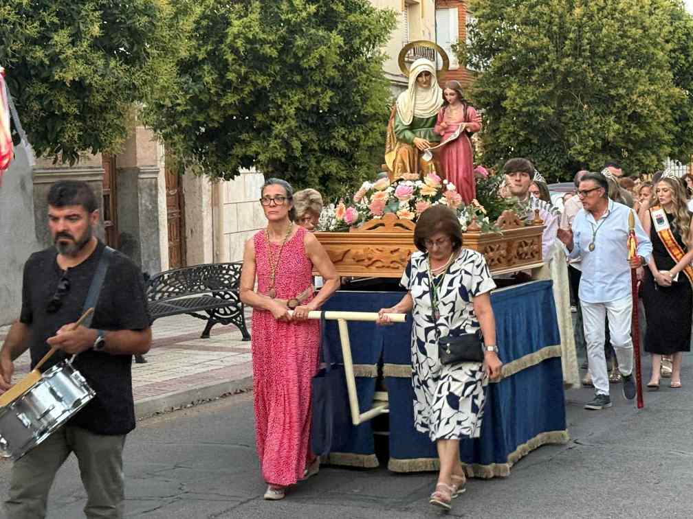Villacañas celebra la festividad de Santa Ana con la tradicional procesión 5 villacanas festividad santa ana 6