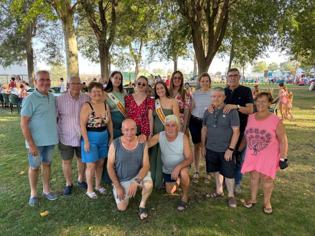 Villacañas celebra una jornada intergeneracional en la Piscina Municipal como antesala a la Feria 2026 5 villacanaspiscina