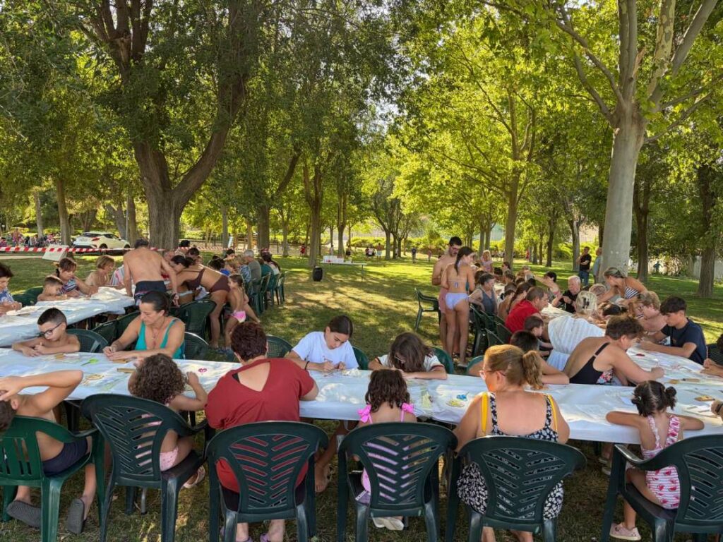 Villacañas celebra una jornada intergeneracional en la Piscina Municipal como antesala a la Feria 2026 3 villacanaspiscina 4