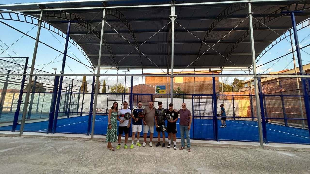 El Ayuntamiento de Viso del Marqués inaugura la nueva pista de pádel cubierta