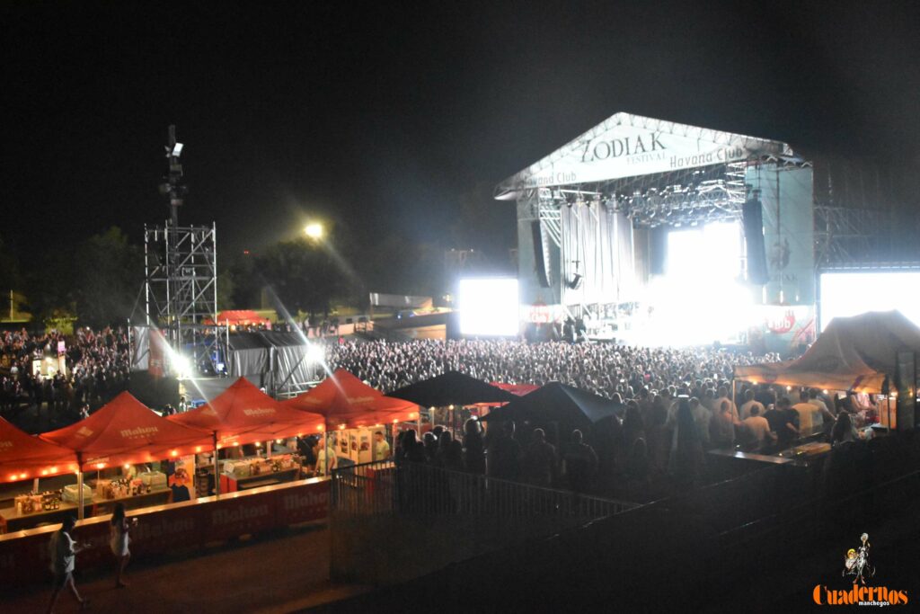 Siloé y Los Rebeldes hacen vibrar a varias generaciones en la segunda noche del Zodiak Festival de Tomelloso 100 zodiak sabado 18 07 2026 tomelloso 038
