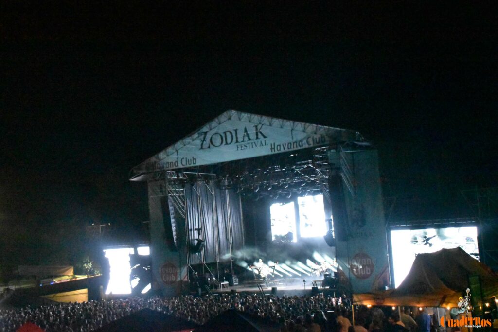 Siloé y Los Rebeldes hacen vibrar a varias generaciones en la segunda noche del Zodiak Festival de Tomelloso 89 zodiak sabado 18 07 2026 tomelloso 049