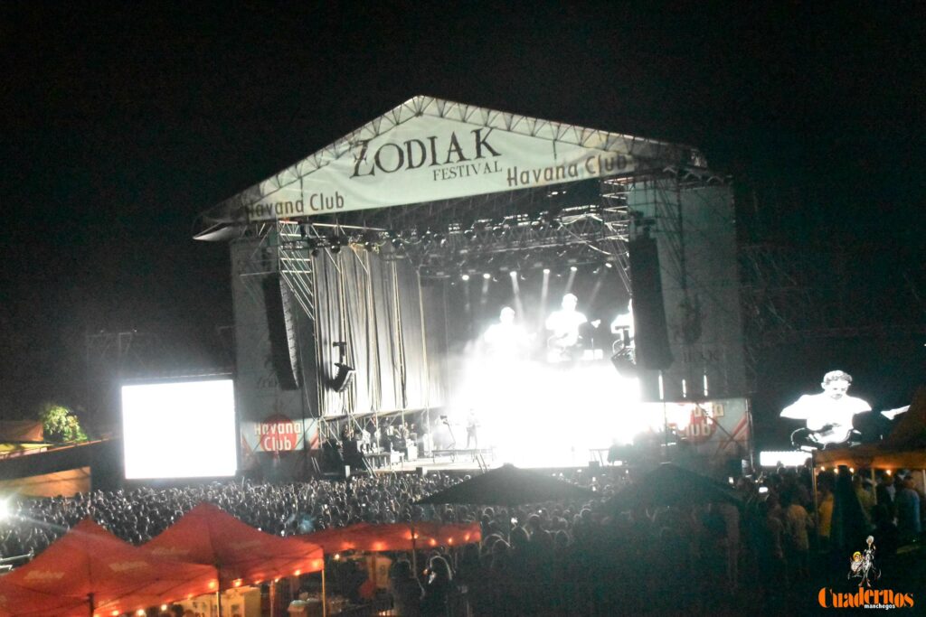Siloé y Los Rebeldes hacen vibrar a varias generaciones en la segunda noche del Zodiak Festival de Tomelloso 77 zodiak sabado 18 07 2026 tomelloso 061
