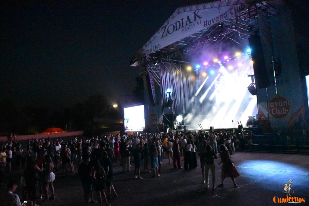 Siloé y Los Rebeldes hacen vibrar a varias generaciones en la segunda noche del Zodiak Festival de Tomelloso 39 zodiak sabado 18 07 2026 tomelloso 099