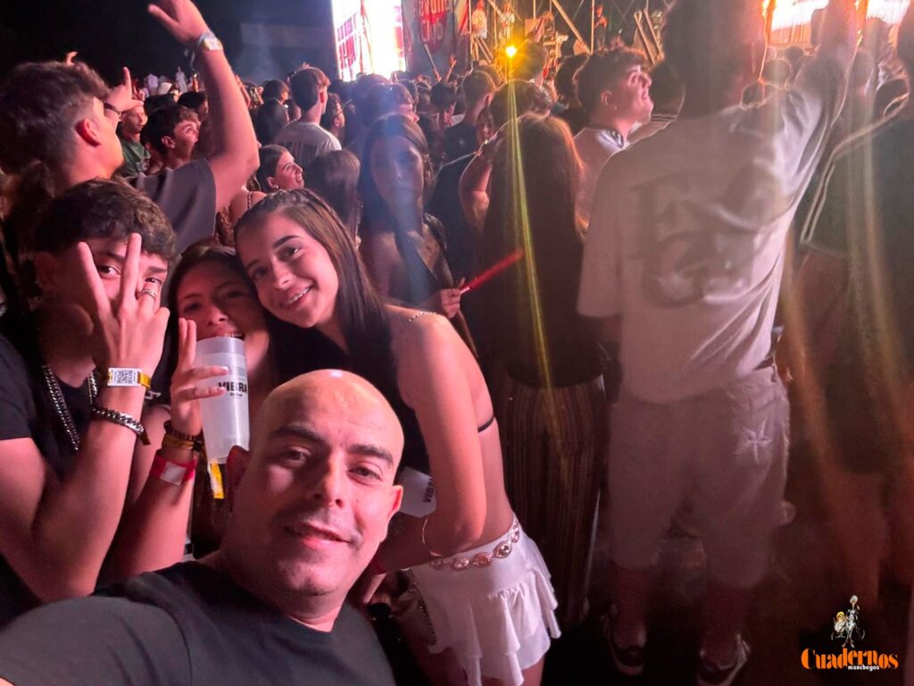 Fernando Costa en el Z Live Stage y Paco Pil en el Remember Stage protagonizan el multitudinario arranque del Zodiak Festival 2 zodiak viernes 17 07 2026 tomelloso 15