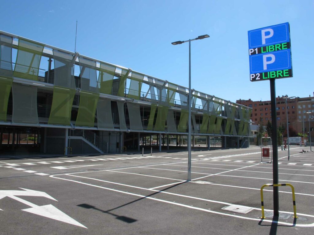 Atocha estrena 1.357 plazas de aparcamiento con un innovador sistema sostenible de Anrotech 1 adif anrotech
