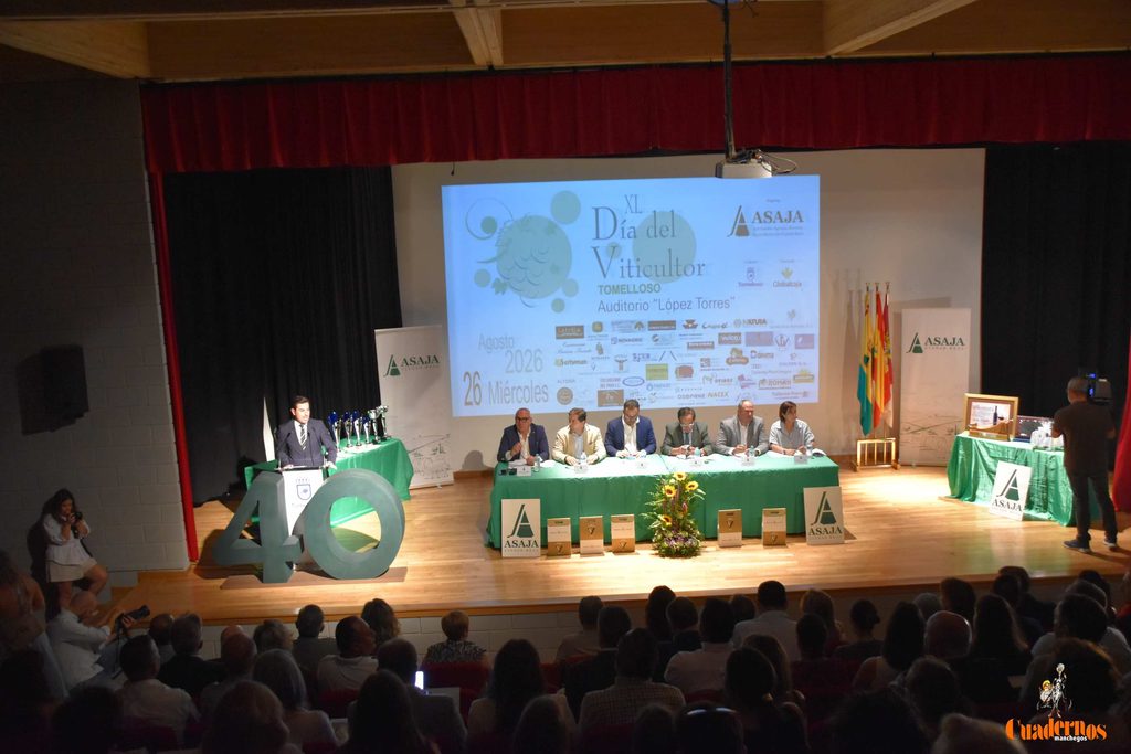 Tomelloso celebra el XL Día del Viticultor con el agua, la PAC y el precio de la uva en el centro del debate 36 asaja dia viticultor tomelloso 2026 03