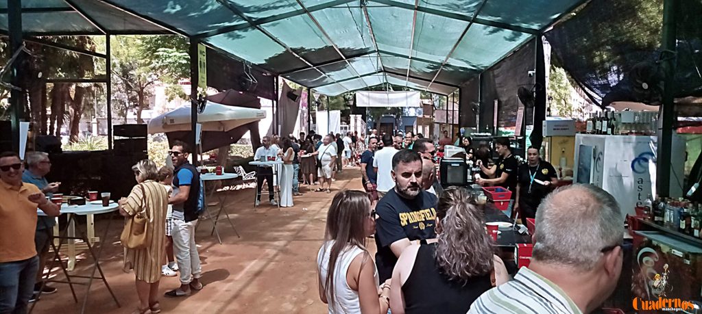 El Parque de la Constitución se convierte en punto de encuentro con los tradicionales Bailes del Vermouth de Tomelloso 7 bailes del vermouth tomelloso