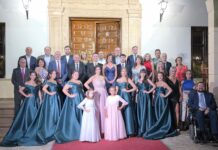 Barrax arranca sus fiestas de San Roque con el Toro de Fuego, Carmen Quintanilla como pregonera y el respaldo institucional del presidente de la Diputación Barrax arranca sus fiestas de San Roque con el Toro de Fuego, Carmen Quintanilla como pregonera y el respaldo institucional del presidente de la Diputación