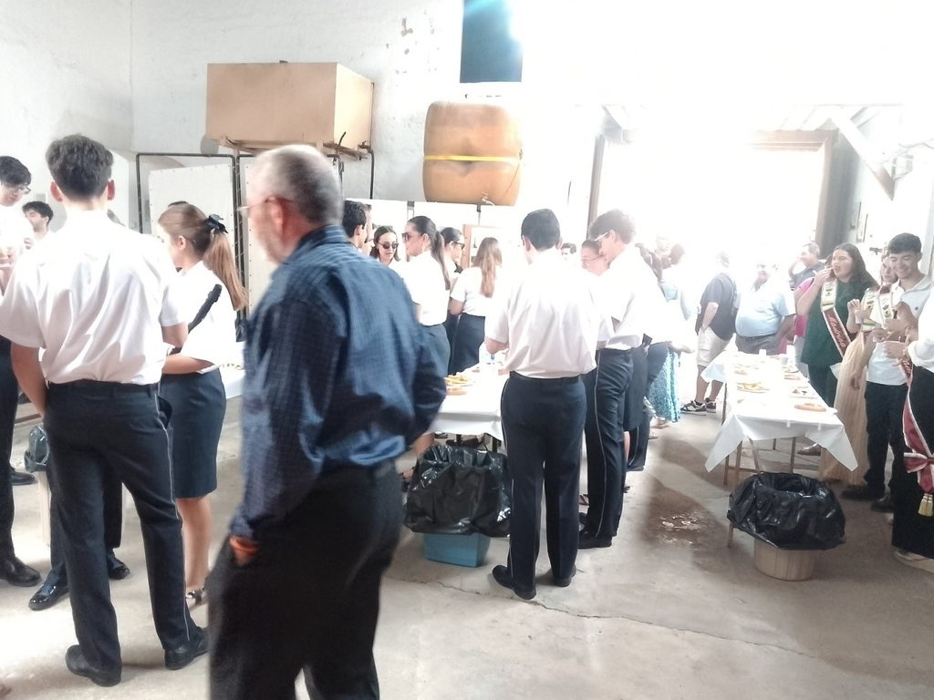 La tradicional Diana Floreada vuelve a Tomelloso para homenajear a las Madrinas y Padrino de 2026 3 bodegas memorial diana floreada 4