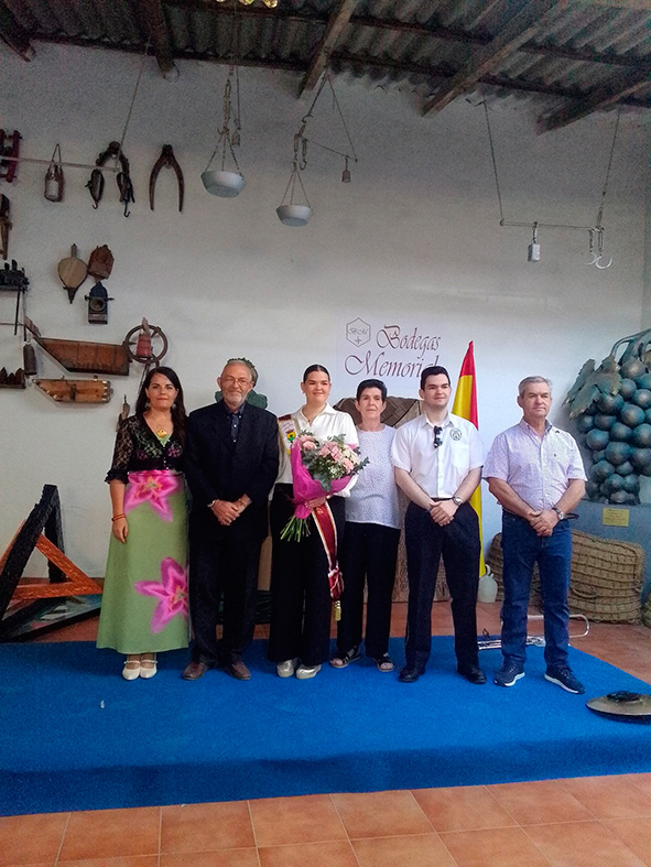 La tradicional Diana Floreada vuelve a Tomelloso para homenajear a las Madrinas y Padrino de 2026 1 bodegas memorial diana floreada 6