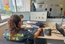 La Guardia Civil investiga a tres personas por una estafa de 3.000 euros en la compra online de una carretilla elevadora La Guardia Civil investiga a tres personas por una estafa de 3.000 euros en la compra online de una carretilla elevadora