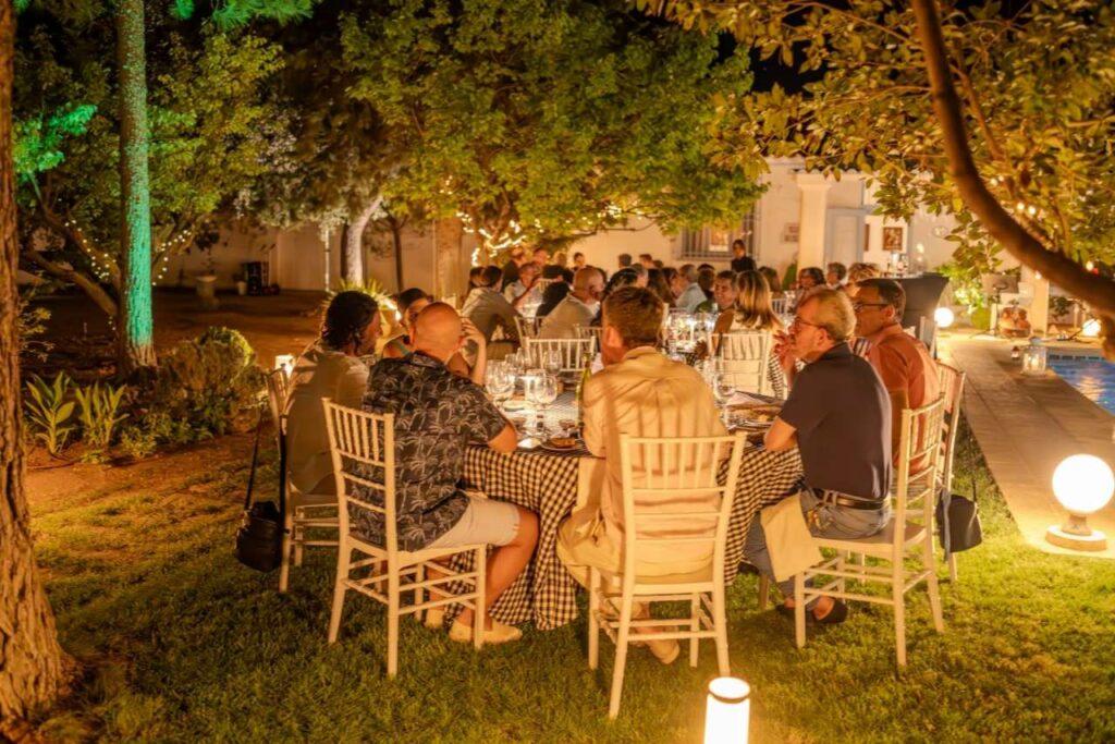 Tomelloso estrena ‘Cata Cruzada’, una experiencia que une vinos y perfumes a través de los aromas 2 catacruzadatomelloso 2