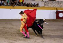 Pastrana llena su Plaza de Toros en una noche para el recuerdo de Ángel Fraile Pastrana llena su Plaza de Toros en una noche para el recuerdo de Ángel Fraile