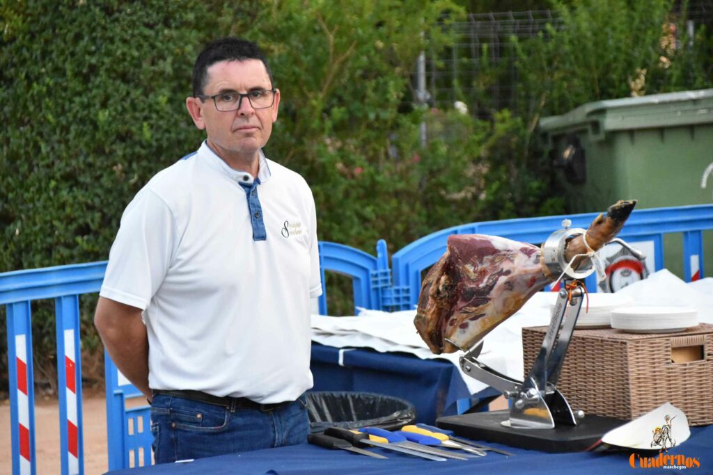 Tomelloso desafía al calor y llena de ambiente la primera noche de su XIV Fiesta del Vino 32 decimocuarta fiesta del vino 31