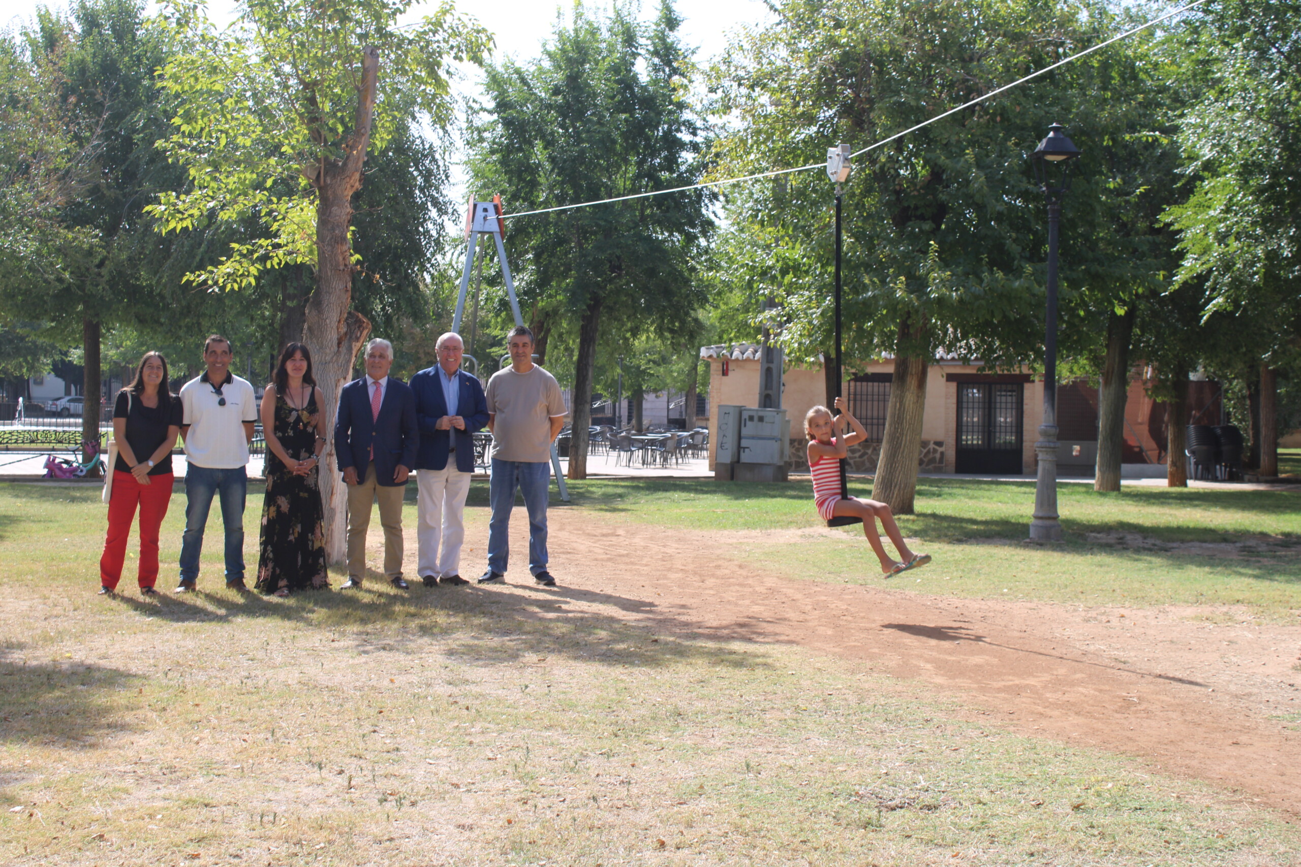 Almagro estrena un renovado parque infantil en la Plaza de la Florida con el apoyo de la Junta 1 El Gobierno regional contribuye a que Almagro continúe con la mejora de los espacios públicos, la sostenibilidad y el bienestar de las familias