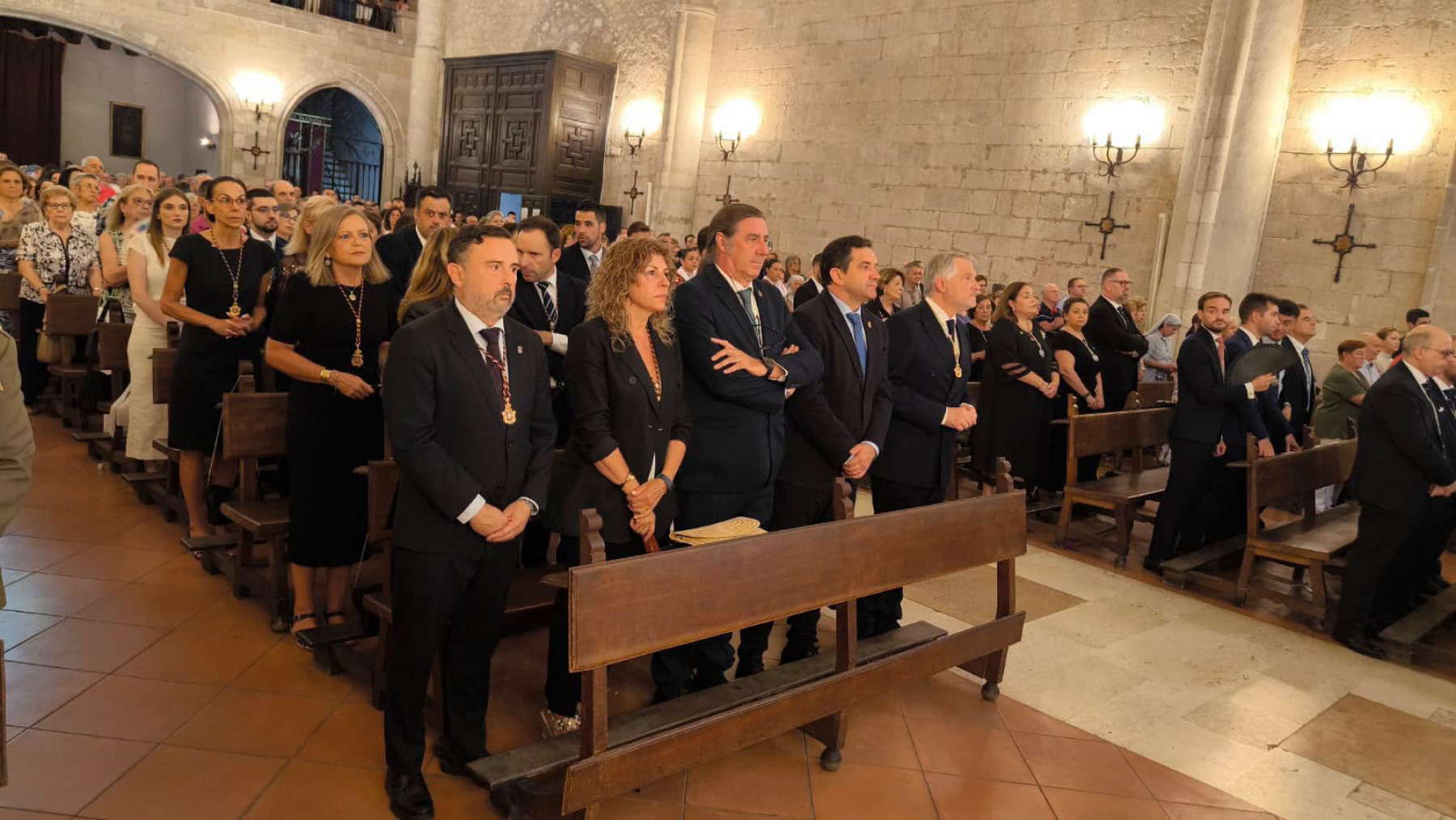 Valverde celebra la Asunción en la misa en honor a la Virgen del Prado en Ciudad Real y acompañando a la Virgen María en procesión en Bolaños 1 El presidente de la Diputación celebra la Asunción en la misa en honor a la Virgen del Prado en Ciudad Real y acompañando a la Virgen María en procesión en Bolaños