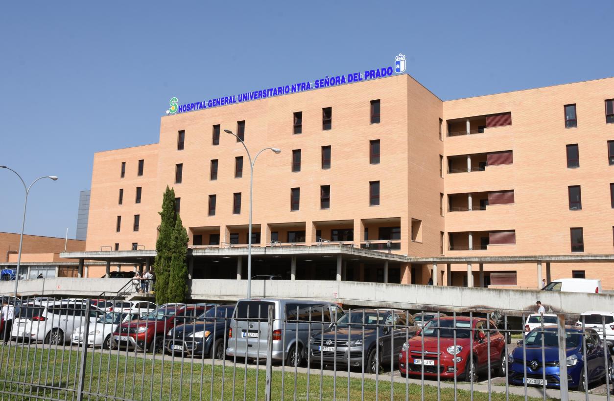 Un enfermero resulta alcanzado por un rayo en San Bartolomé de las Abiertas y es trasladado al hospital