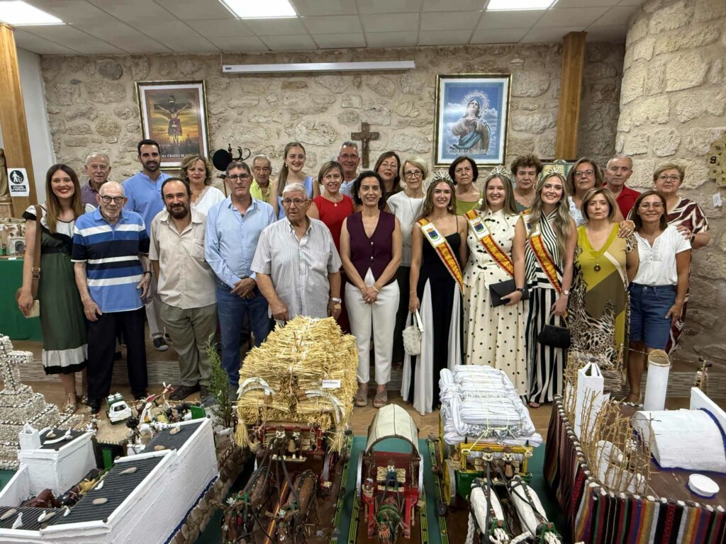 Inaugurada la 40ª Exposición de Artesanía y Manualidades de la Tercera Edad organizada por la Asociación Amigos de la Tercera Edad 1 exposicionartesaniavillacanas 2