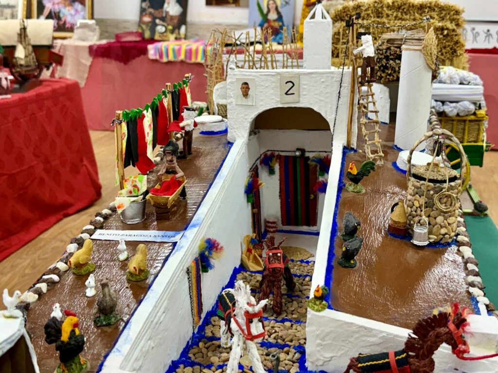 Inaugurada la 40ª Exposición de Artesanía y Manualidades de la Tercera Edad organizada por la Asociación Amigos de la Tercera Edad 4 exposicionartesaniavillacanas 5