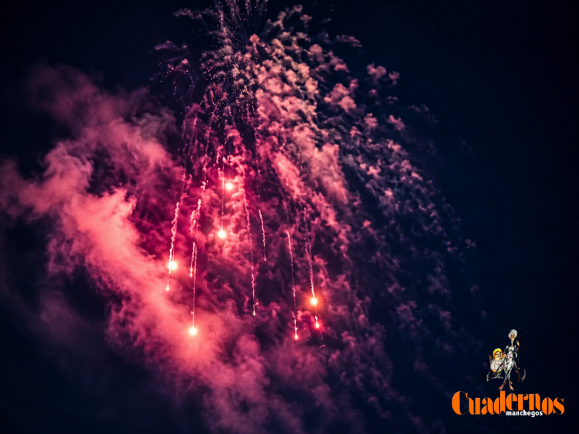 La tradicional pólvora vuelve a iluminar el cielo de Tomelloso en el inicio de una Feria y Fiestas 2026 muy esperada 6 fuegos artificiales feria 2026 4
