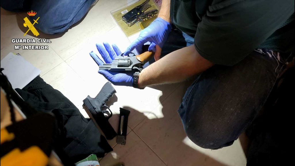 Intervenidos en Guadalajara cinco kilos de cocaína escondidos en una silla de montar a caballo 3 gavilanes guadalajara 5 1