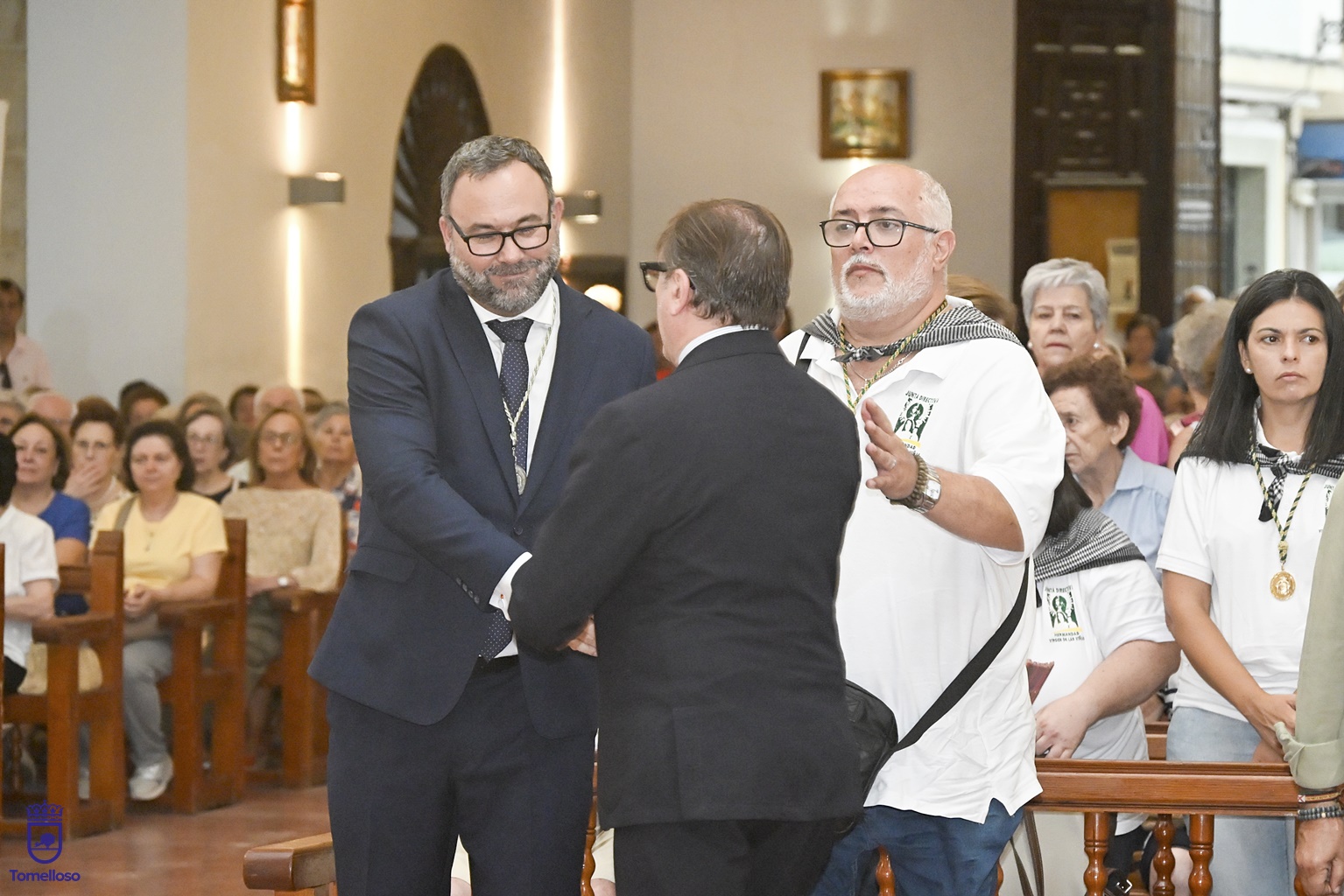 Javier Navarro renueva su Voto a la Virgen de las Viñas con un mensaje de esperanza, unidad y compromiso con el futuro 20 Javier Navarro renueva su Voto a la Virgen de las Viñas con un mensaje de esperanza, unidad y compromiso con el futuro