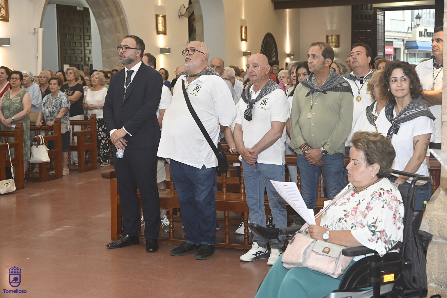 Javier Navarro renueva su Voto a la Virgen de las Viñas con un mensaje de esperanza, unidad y compromiso con el futuro 22 Javier Navarro renueva su Voto a la Virgen de las Viñas con un mensaje de esperanza, unidad y compromiso con el futuro