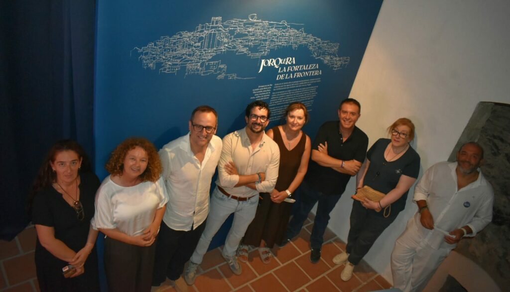 Cabañero destaca en Jorquera el valor de la Torre de Doña Blanca como nuevo recurso turístico y cultural de La Manchuela 1 jorquera torre dona blanca 2