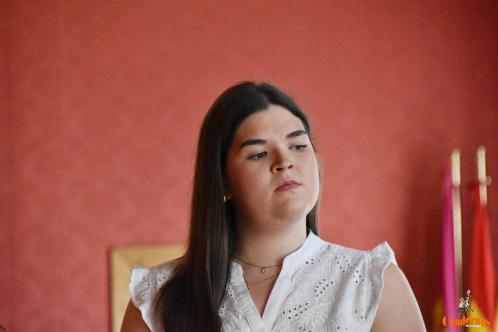 Javier Navarro recibe a las Madrinas y el Padrino de la Feria y Fiestas de Tomelloso 2026 4 madrinas padrino alcalde tomelloso 04
