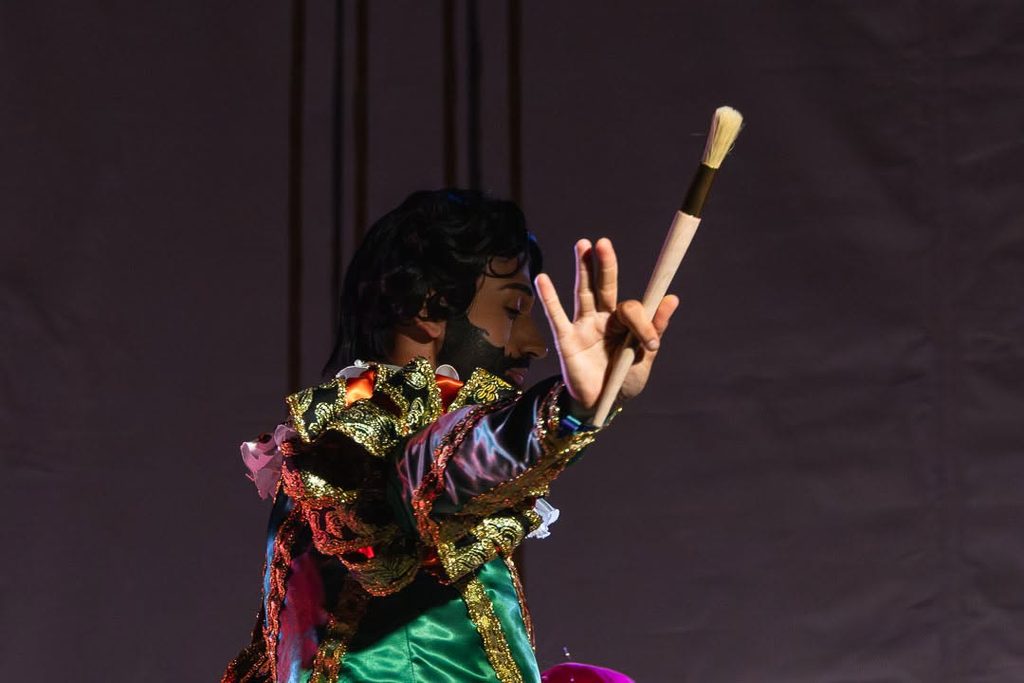 «La Máquina del Tiempo» conquista el Auditorio de Verano de Argamasilla de Alba con música, humor y esencia cervantina 27 maquinadeltiempoargamasilla 16