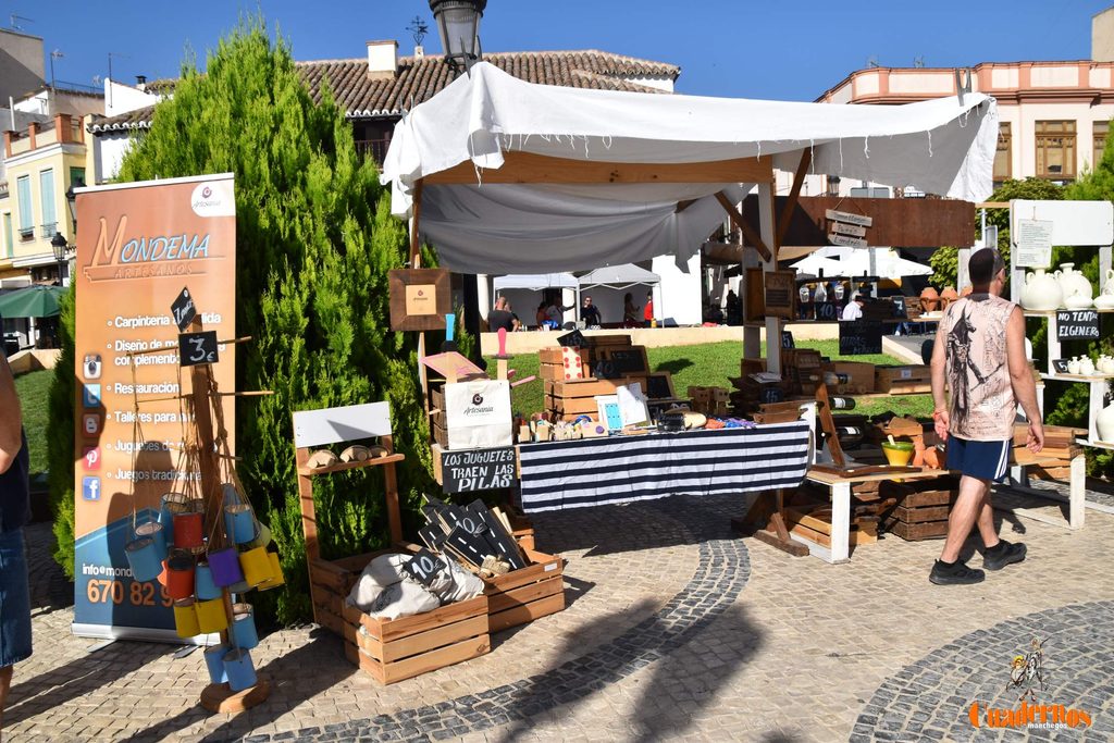 La plaza de Tomelloso celebra dos décadas de mercado tradicional con más participación que nunca 50 mercado tradicional tomelloso 2026 53