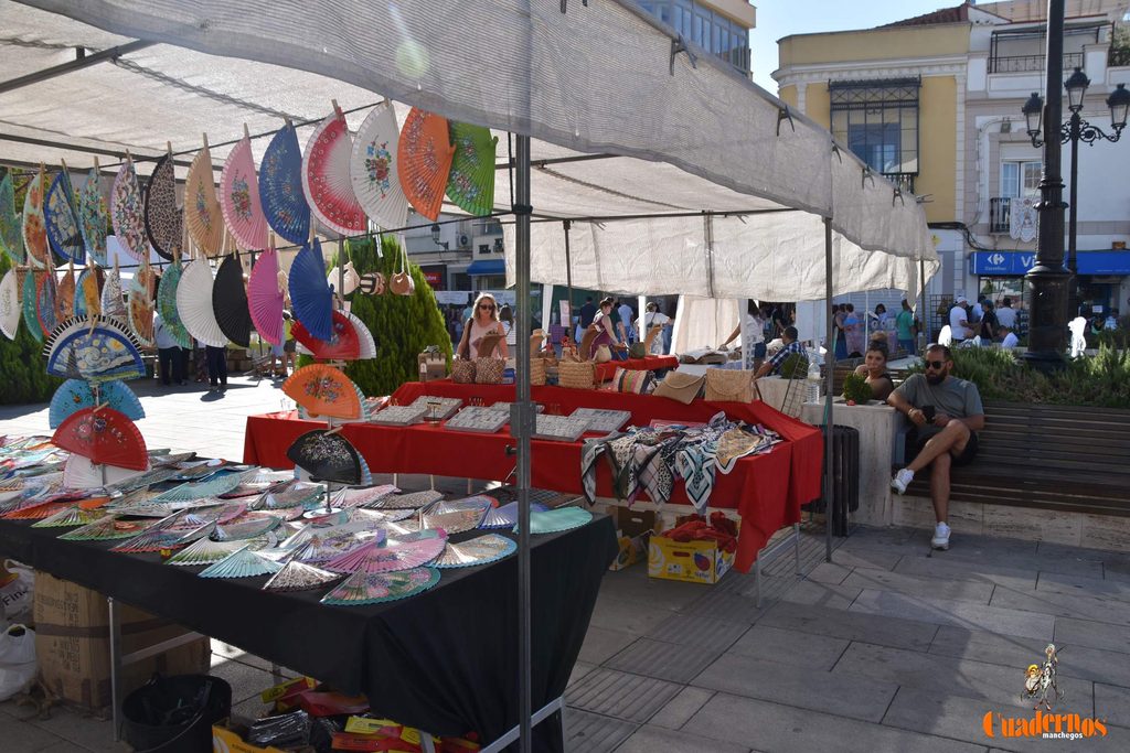 La plaza de Tomelloso celebra dos décadas de mercado tradicional con más participación que nunca 47 mercado tradicional tomelloso 2026 56