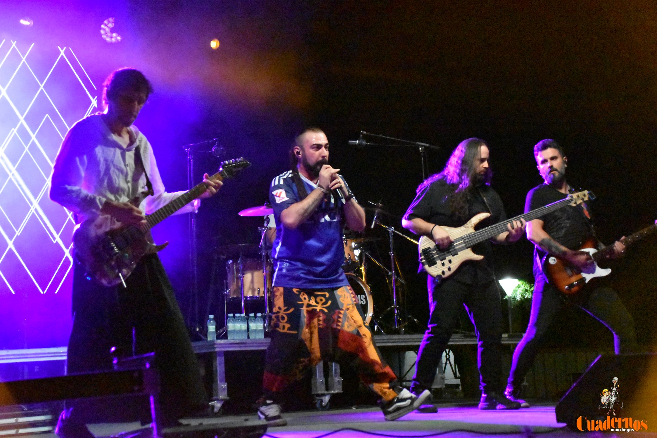 Milindris Band llenó ayer los Jardines del Parque de Tomelloso al ritmo de Melendi 2 milindris band tomelloso 2026 41