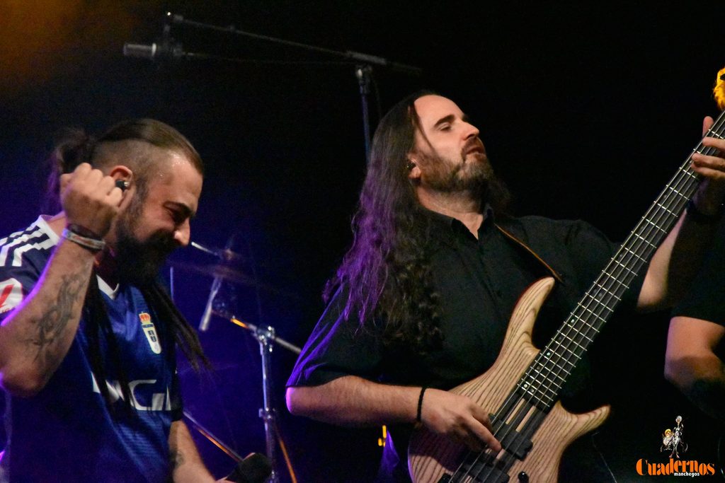 Milindris Band llenó ayer los Jardines del Parque de Tomelloso al ritmo de Melendi 10 milindris band tomelloso 2026 49