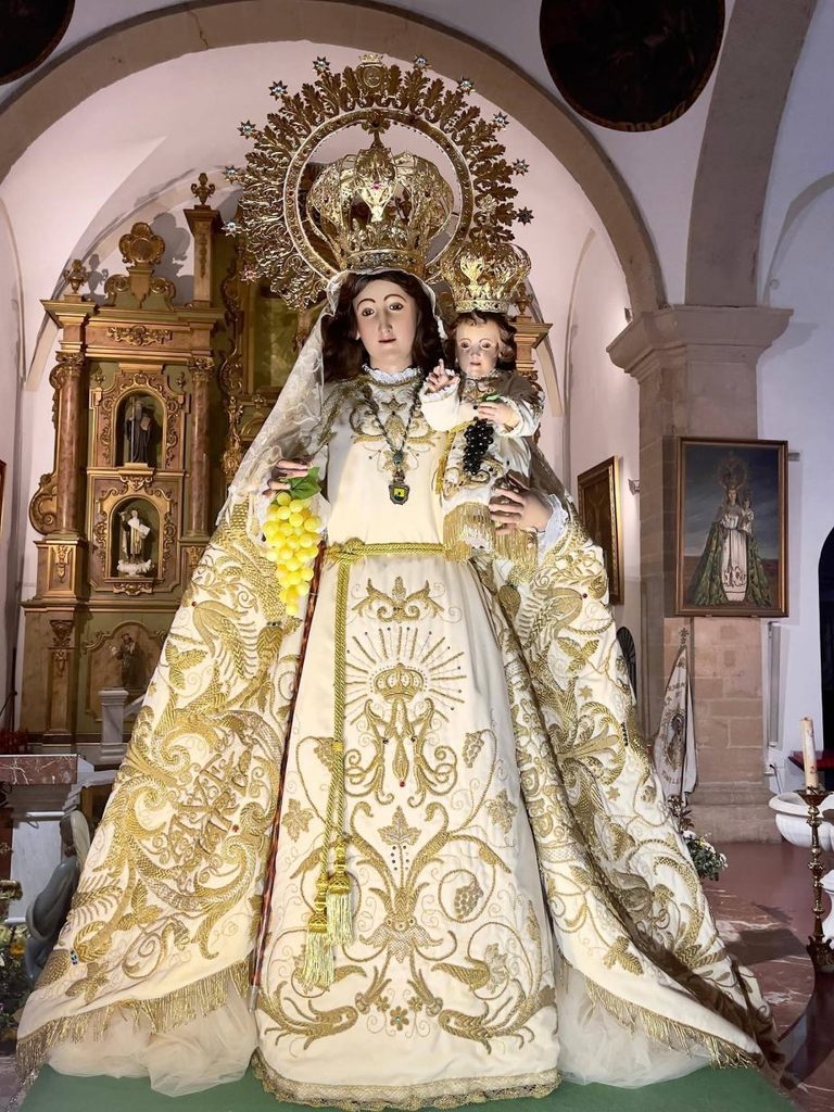 patrona mejores galas 8