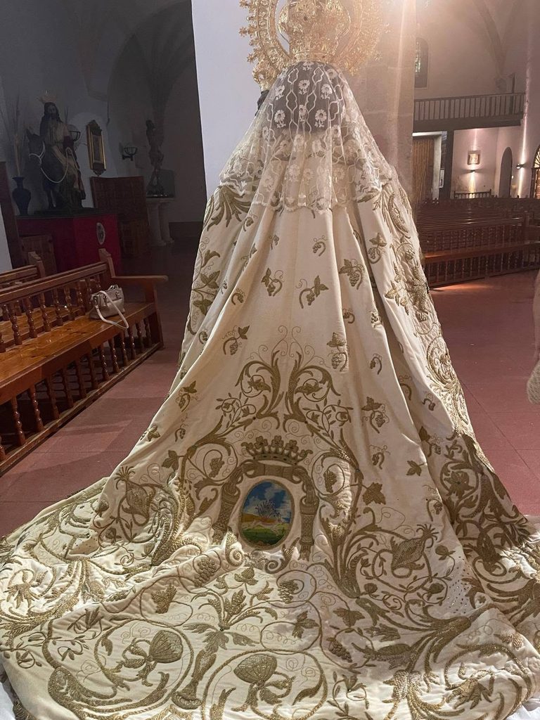 patrona mejores galas 9 768x1024 1