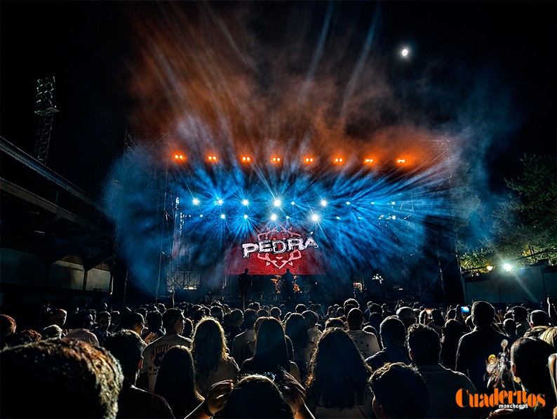 Pedrá lleva el universo de Extremoduro al Paco Gálvez de Tomelloso 7 pedra concierto feria fiestas tomelloso 2026 6